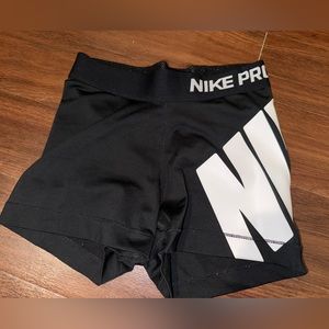 nike pro XS